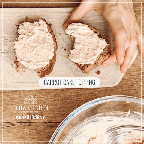 Bananenbrot mit  Carrot Cake Topping - zaubert den ultimativen gesunden snack - Glowkitchen Bananenbrot