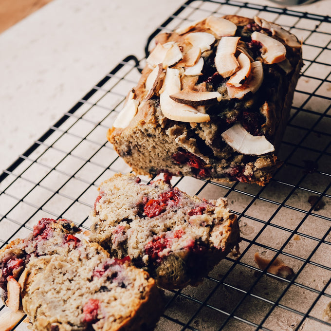 super fruchtiges Kirsch-Kokos Bananenbrot🍒🥥 - Glowkitchen Bananenbrot
