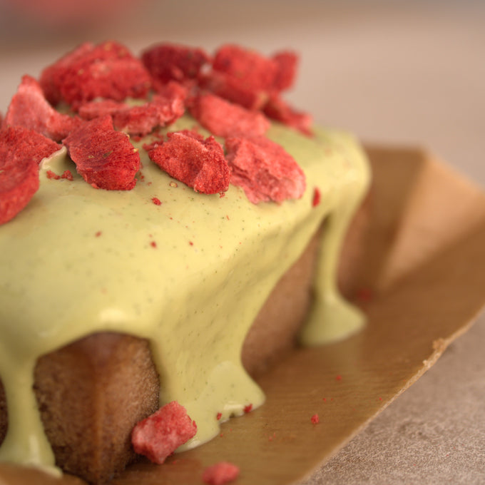 strawberry matcha banana bread🍓💚🍌🍞