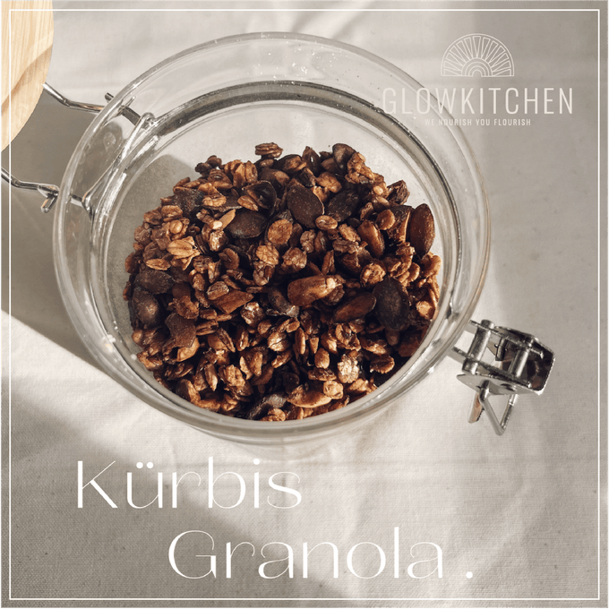 knuspriges, herbstliches Kürbis Granola - Glowkitchen Bananenbrot 